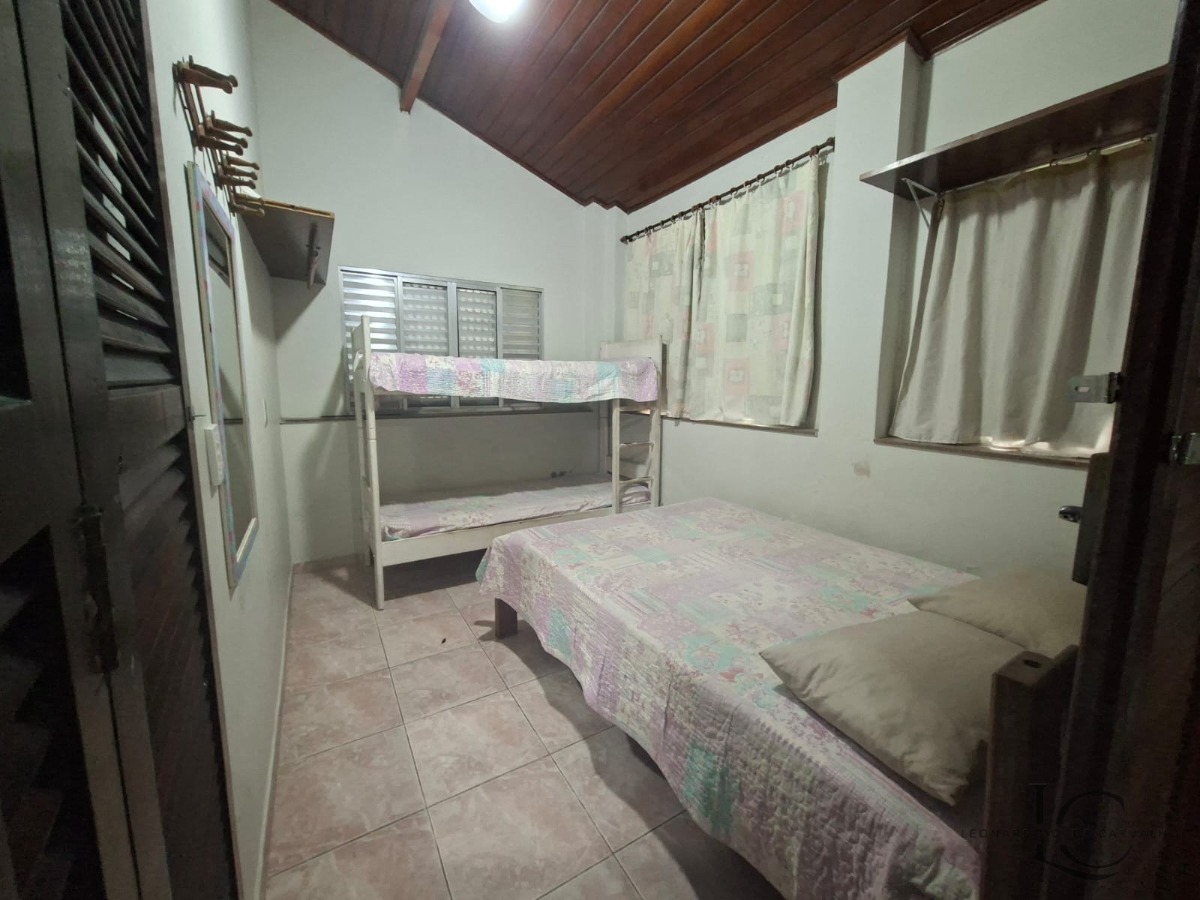 Casa, 3 quartos, 300 m² - Foto 19